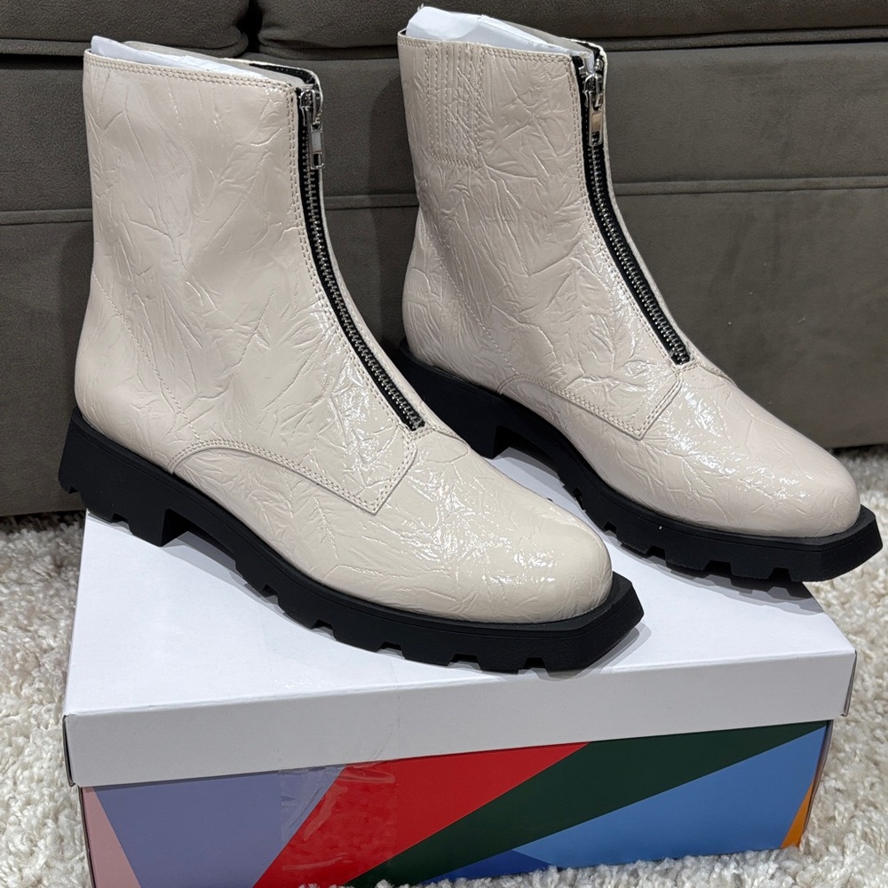 New in Box Katy Perry Collections The Daarling Combat Boot size 10 “Sale”